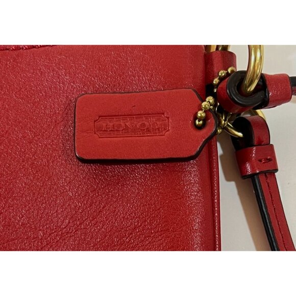 Coach New York Red Leather Wristlet Clutch Bag Gold Hardware 6\